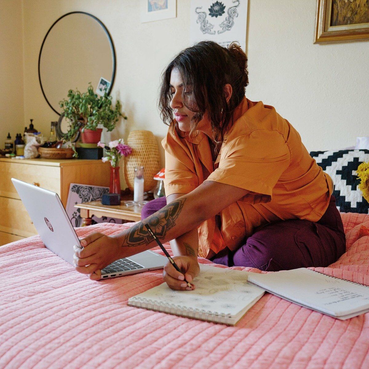 HP 15, AMD RYZEN 3 7320U (8GB DDR4, 512GB SSD) FHD, ANTI-GLARE, MICRO-EDGE, 15.6''/39.6CM, WIN11, M365 BASIC(1YR) OFFICE24, SILVER, 1.59KG, FC0500AU