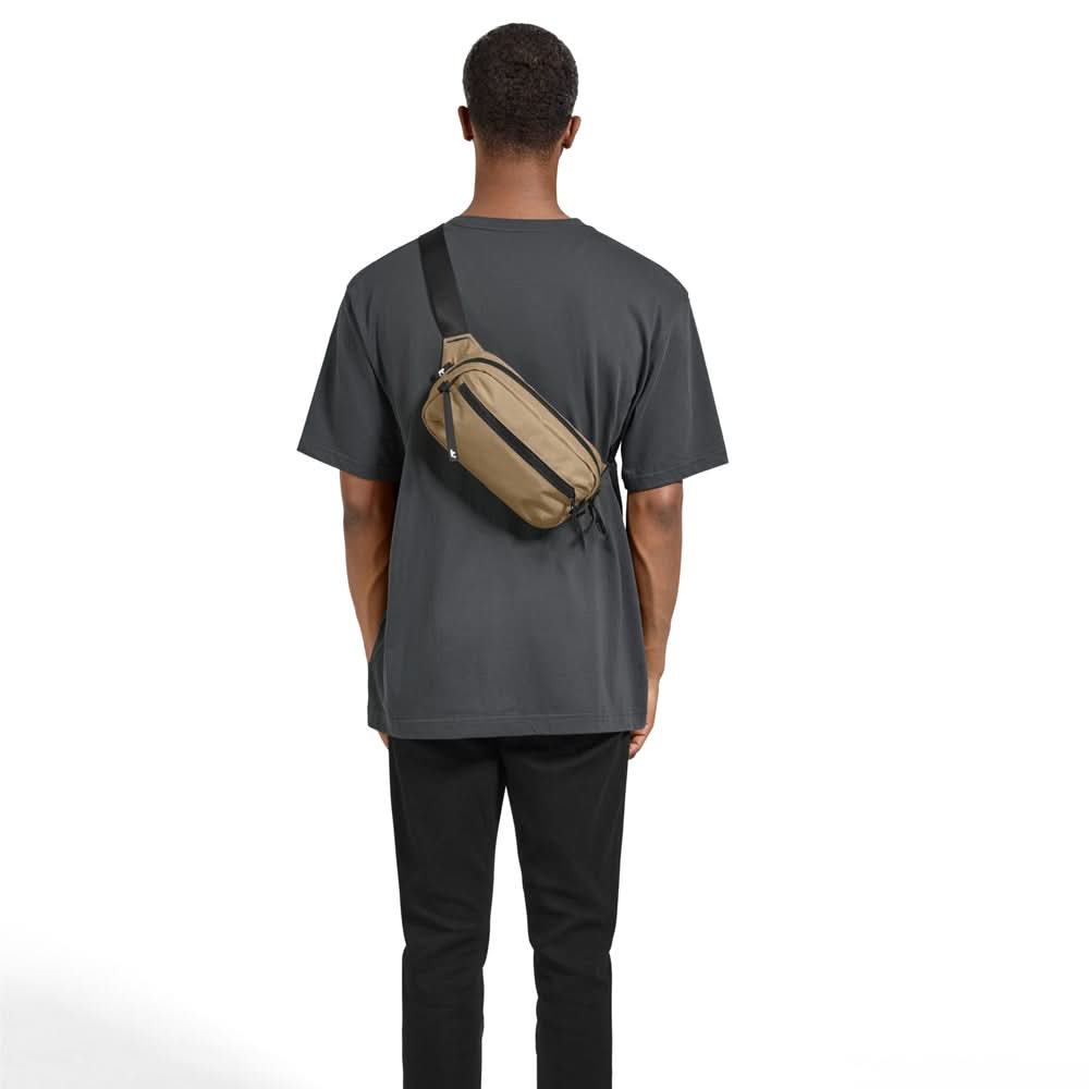 TOMTOC AVIATOR-T33 CHEST BAG 3.5L-KHAKI