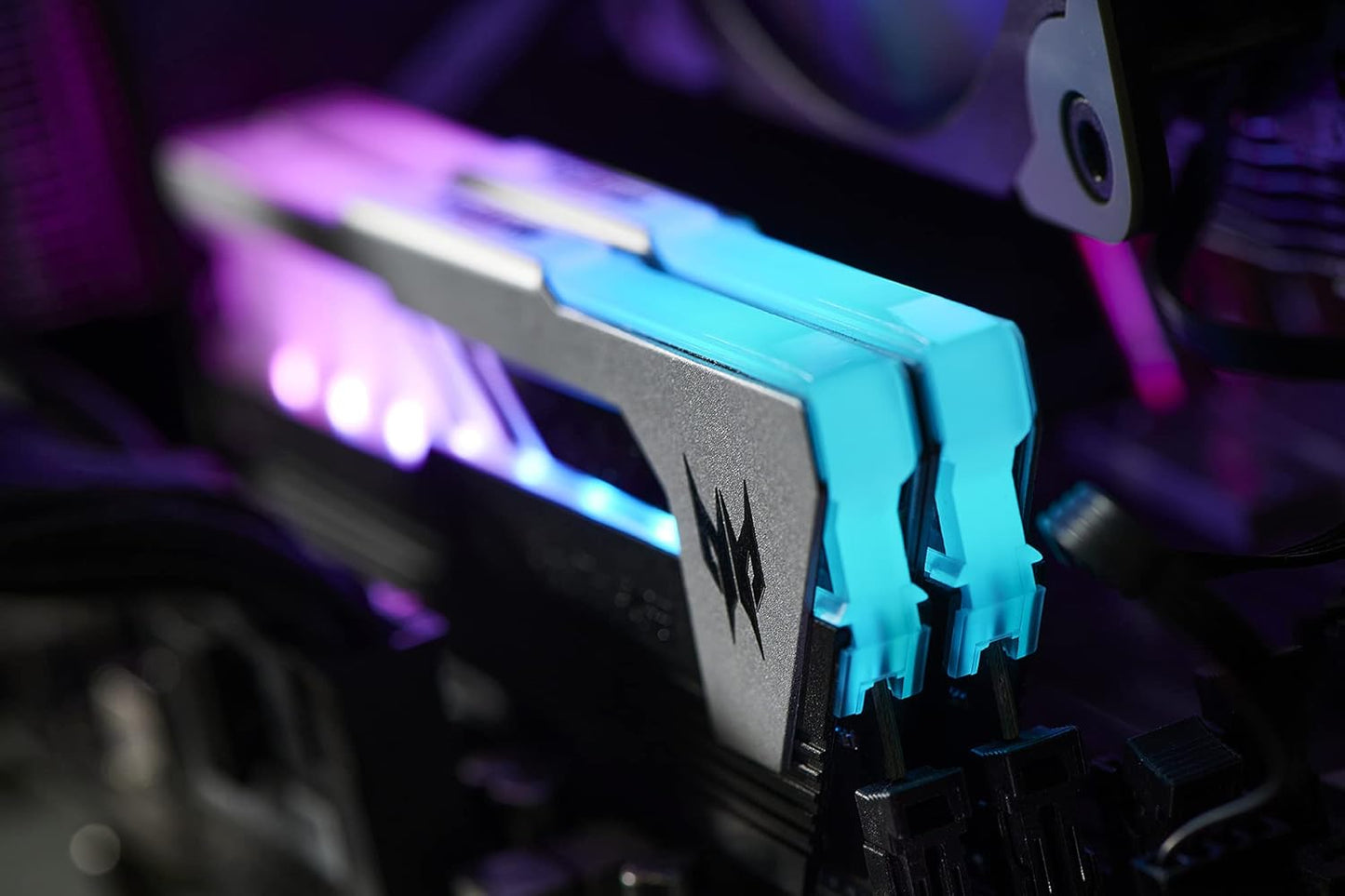 PREDATOR APOLLO DDR4 RGB U-DIMM 3600MHZ 16GB (8GB*2) BLACK