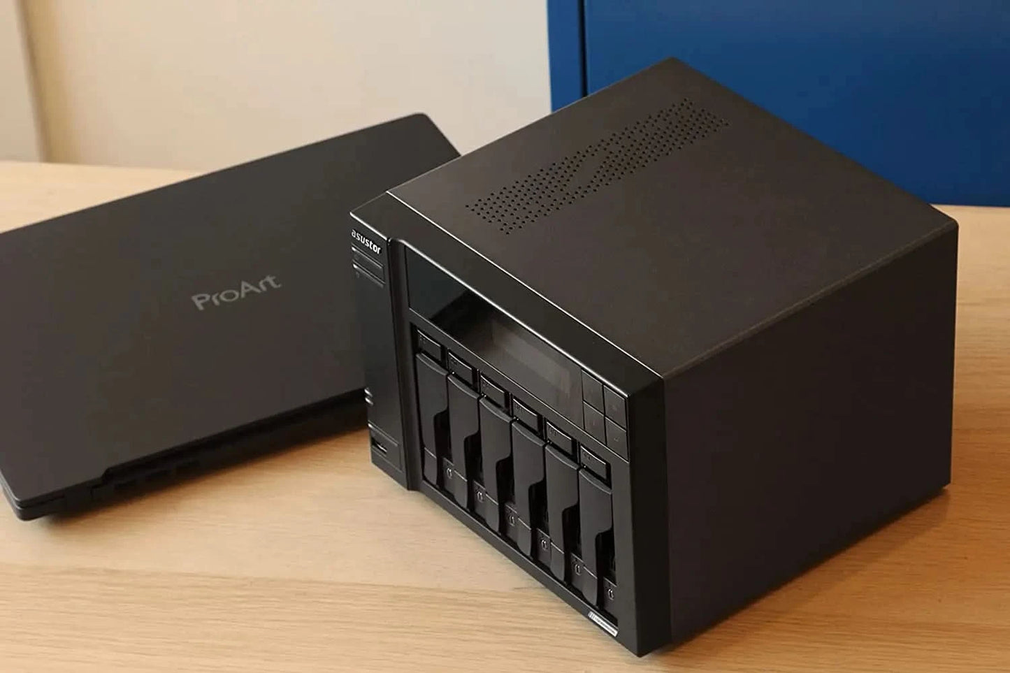 Asustor Lockerstor 6 Gen2 AS6706T - 6 Bay NAS, Quad-Core 2.0 GHz CPU, 4X M.2 NVMe Slots, Dual 2.5GbE, Upgradable to 10GbE, 8GB DDR4 RAM, Content Creation Network Attached Storage