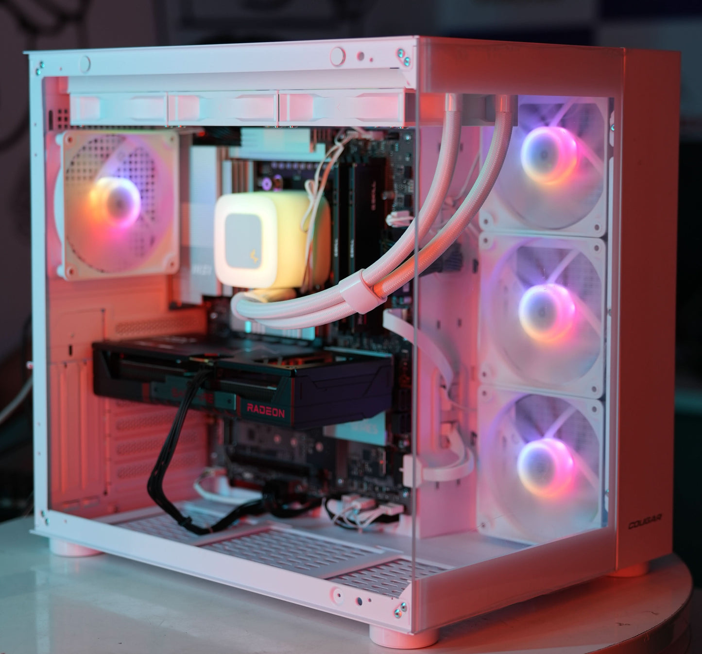 FrostForge X870 – Ryzen 7 White Edition Gaming PC