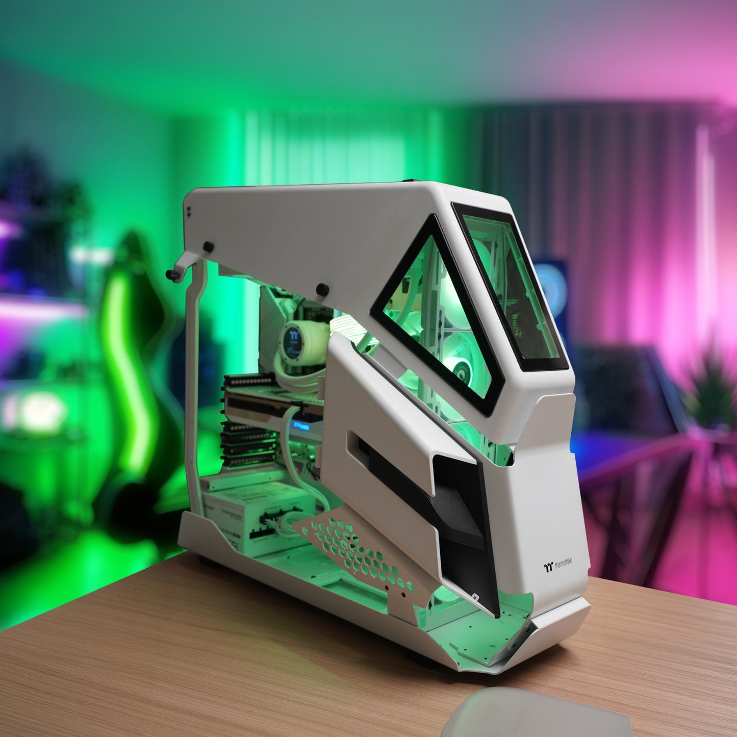 THERMALTAKE ARCTIC REIGN | 5070TI RYZEN 9