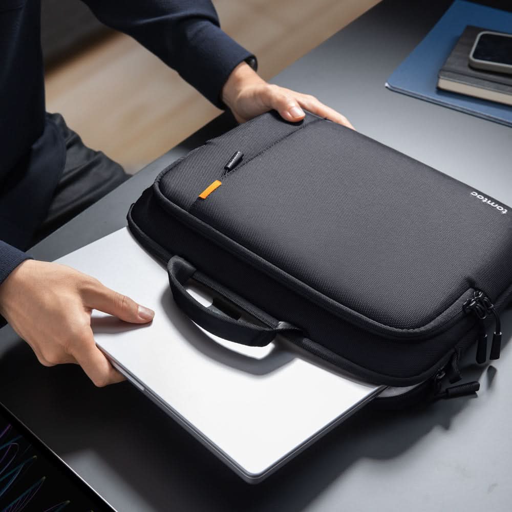 DEFENDER-A30 LAPTOP SHOULDER BAG BLACK-15.6 INCH