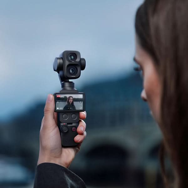 DJI Osmo Pocket 4P Creator Combo