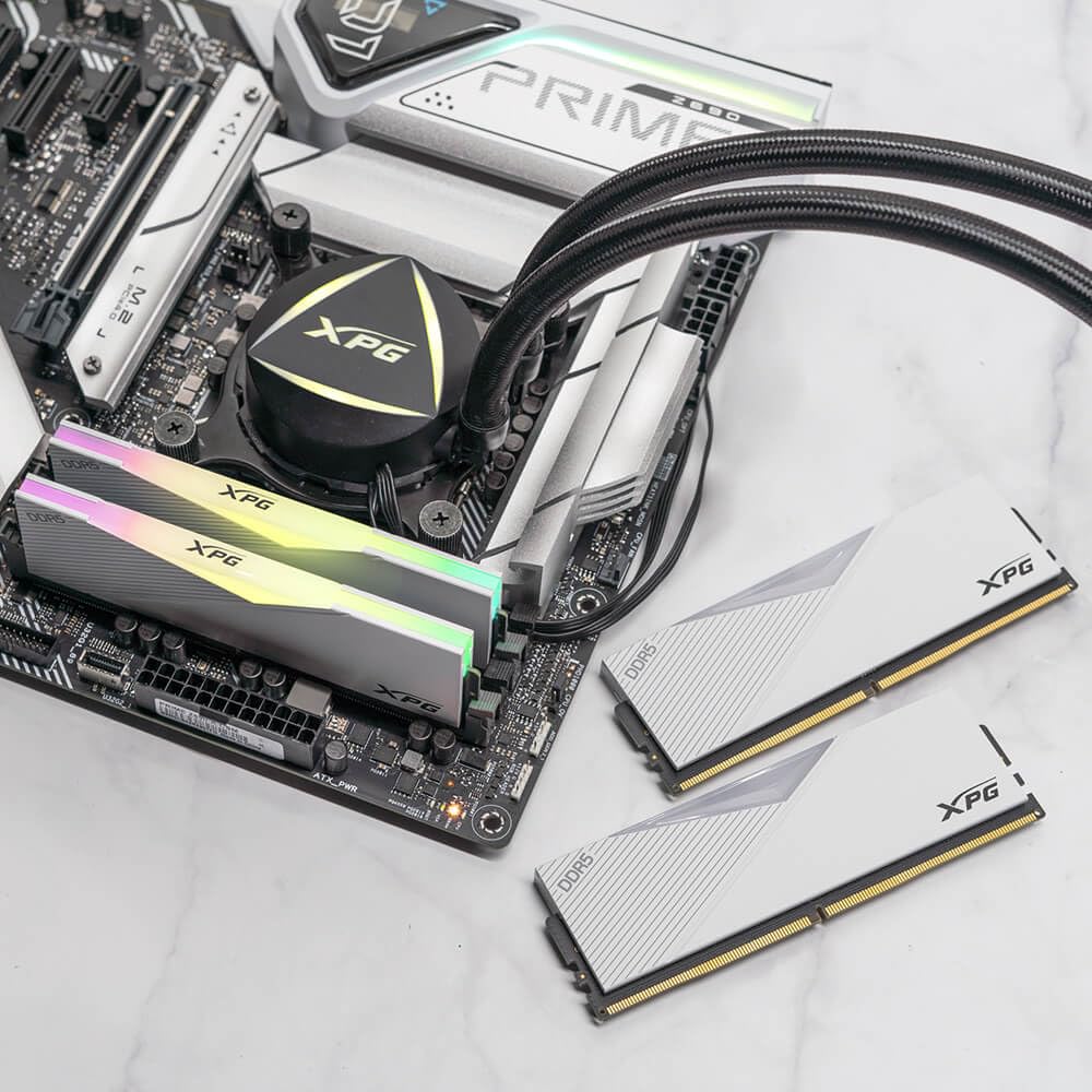 ADATA XPG LANCER RGB WHITE 16GB 6000MHZ CL30 DDR5 AX5U6000C3016G-CLARW