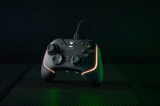 RAZER WOLVERINE V2 CHROMA - WIRED GAMING CONTROLLER FOR XBOX