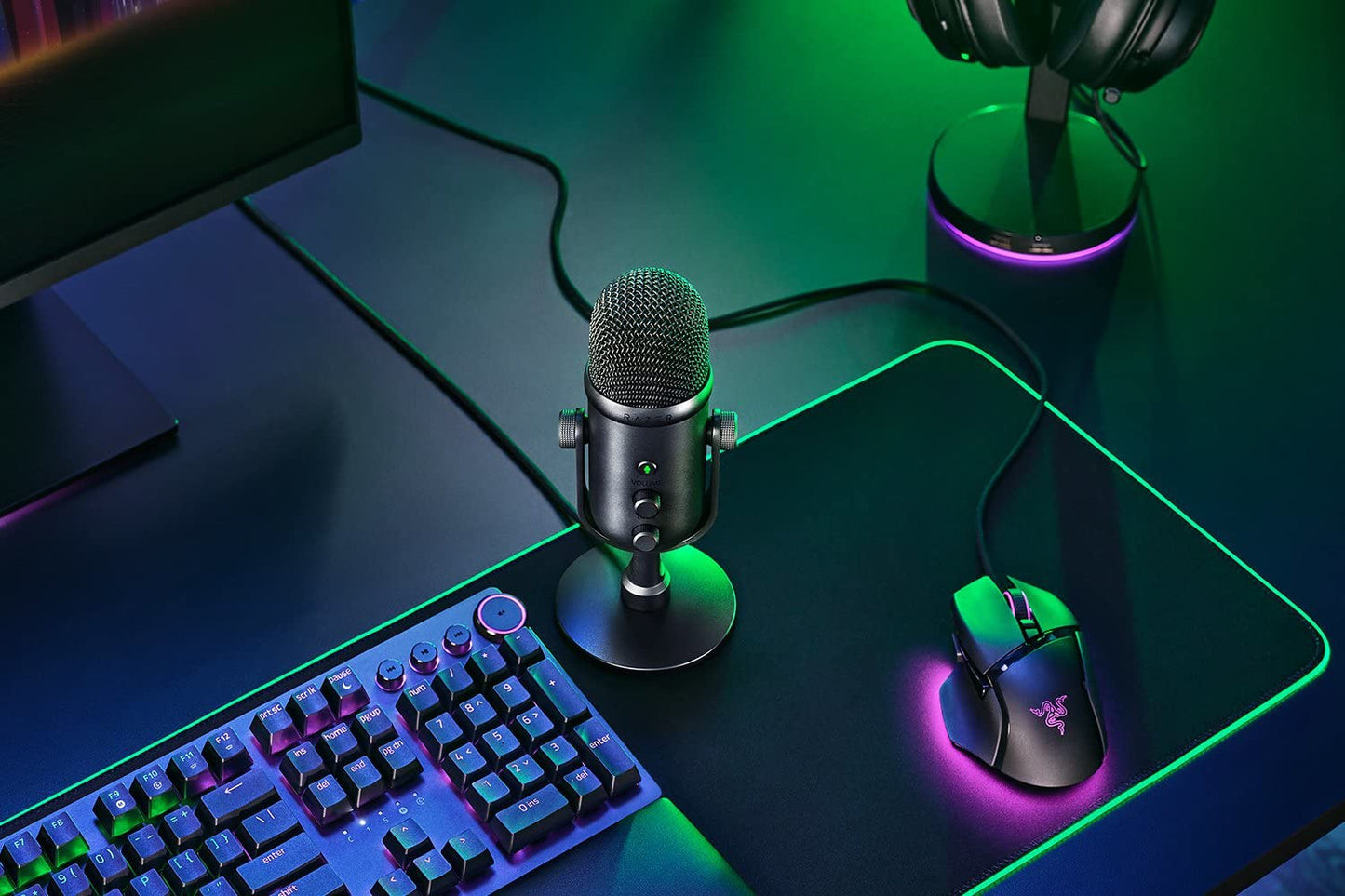 RAZER SEIREN V2 PRO - PROFESSIONAL-GRADE USB MICROPHONE FOR STREAMERS