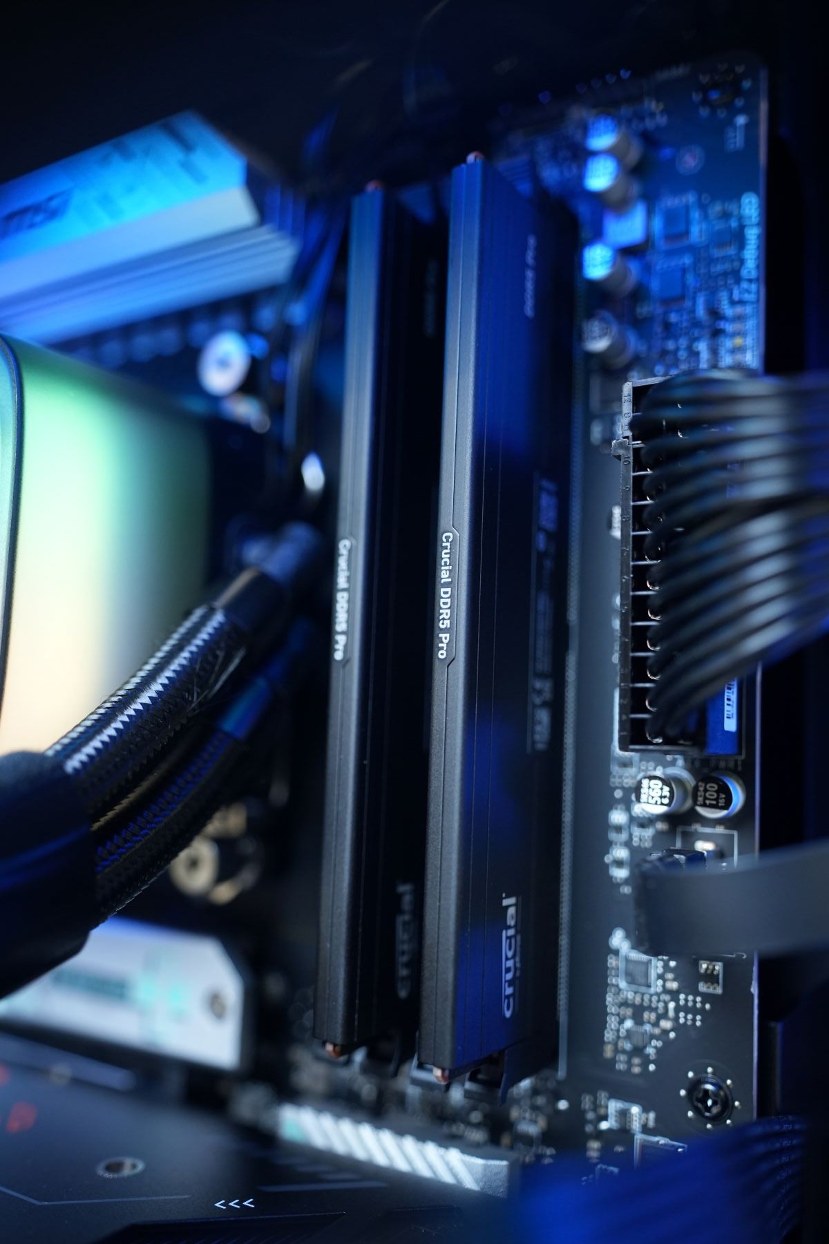 ShadowCore X7 Ryzen 7 9700X RTX 5060 Ti 16GB Gaming PC