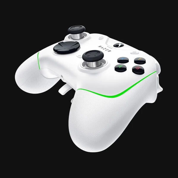 RAZER WOLVERINE V2 CHROMA WHITE - WIRED GAMING CONTROLLER FOR XBOX